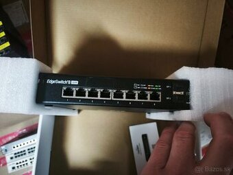 Ubiquiti EdgeSwitch 8 PoE (150 W)