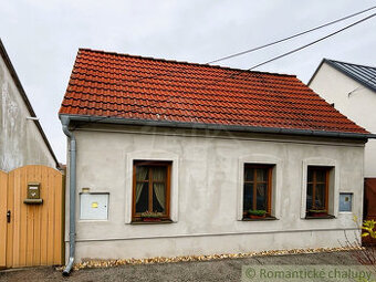 Vidiecky rodinný dom 2v1 s potenciálom, Malacky