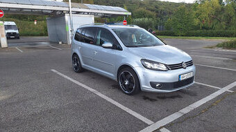 7m VW Touran, 2.0tdi, DSG, KOŽA, KAM, LED, WEBASTO
