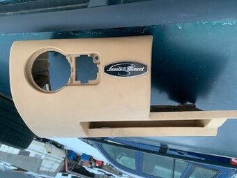 Plast pod volant octavia 1 Laurin bezovy