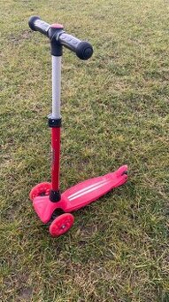 Predám detskú kolobežku Ferrari