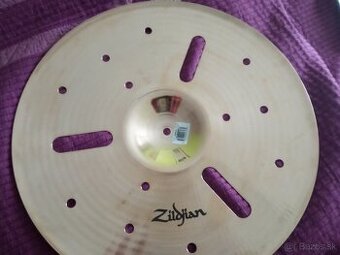 Predám Zildjan A custom Efx 18 činel.