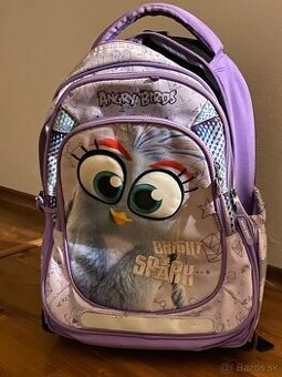 skolska taska s kolieskami ako trolej