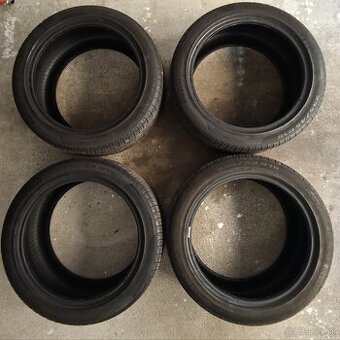 Pirelli Cinturato P7 235/45 R18