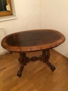 Oválny starožitný stôl