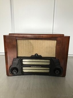 Retro rádio Tesla Tábor 2