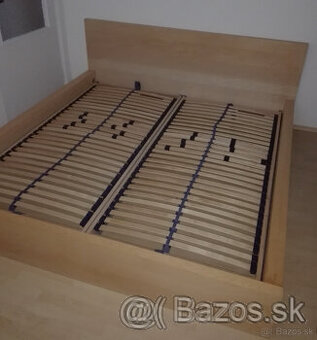 manželská posteľ