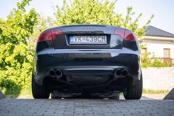 AUDI A4 S4
