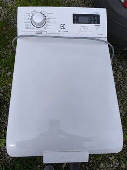 Predám zhora plnenú práčku Electrolux