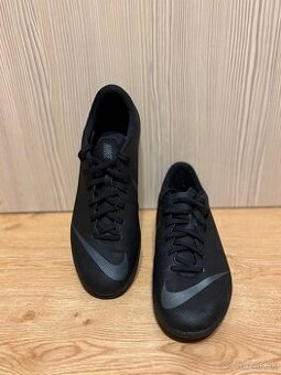 Čierne Nike Mercurial Vapor TF