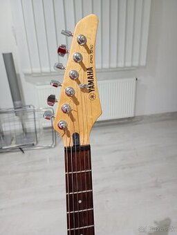 Yamaha ERG 121C - 1