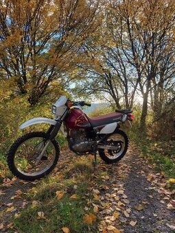 Suzuki Dr 125 se