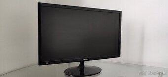 Samsung S24D300