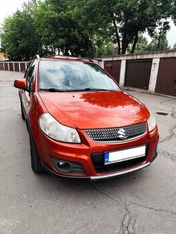 Suzuki SX4 4x4 - rezervované do 8.6.