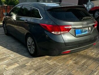 Hyundai I40 SW 1,7 CRDI 100kw 216700Km Bussines