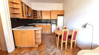 Veľký 2i byt tichá lokalita balkón TEHLA 60 m2 Šancova