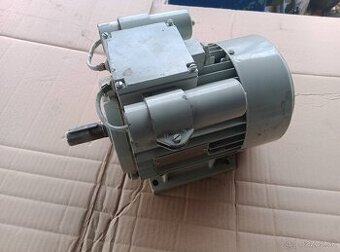 Petkovy elektromotor 0.7kw