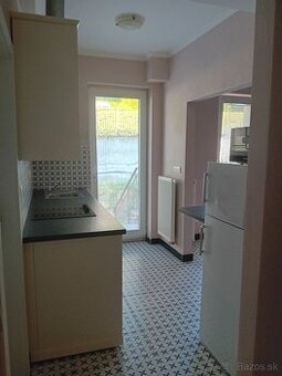 2,5 izbový byt pri Kalvarii - centrum BA