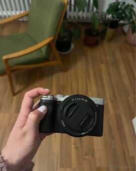 Fotoaparát Sony Alpha A7C + objektív + statív