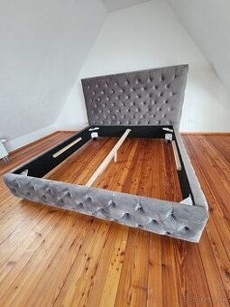 Manzelska postel Chesterfield
