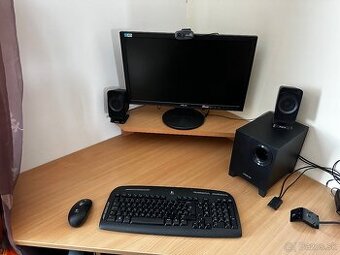 Predám monitor reproduktory a bezdrôtovú klávesnicu a myš
