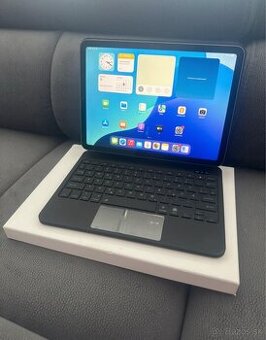 iPad Air 4. generácie – 64 GB + klávesnica