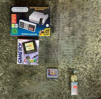 Nintendo herné konzoly 3DS A DS hry NES mini Gameboy color
