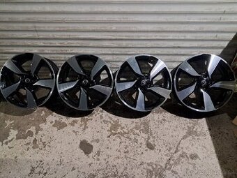 Hliníkové disky R18 Nissan