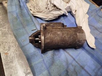 Štartér Pajero,l200 2.5