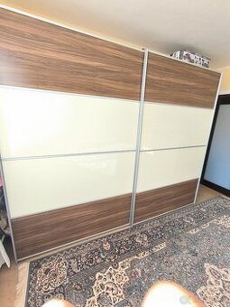 Šatníková skriňa - 1