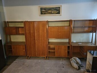 Obyvacia stena za odvoz