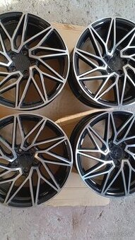 R18 5x112 mm ALU disky čierne MAM (KESKIN)