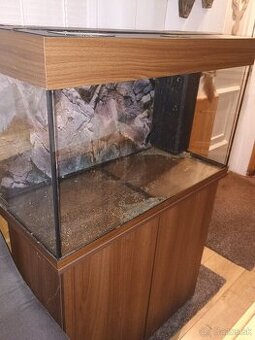 Predám akvarijný komplet JUWEL 125