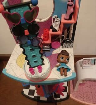 LOL Surprise Mall - Butik a kaviareň + 1 LOL bábika