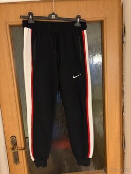 Teplaky nohavice nike