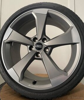 Original Audi sport A4 S4 B9 r19 + 245/35/19 99%