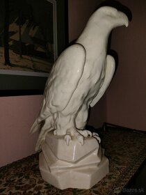 Porcelánová velka biela soška orla Royal Dux Bohemia