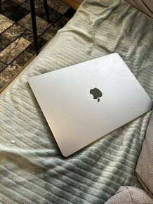 MacBook Air 15" M3 2024