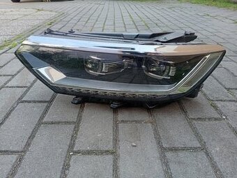 Svetlo na Passat B8