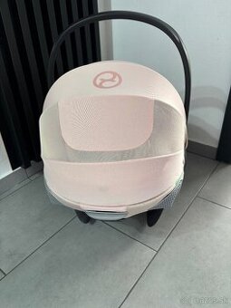 Cybex cloud t i size