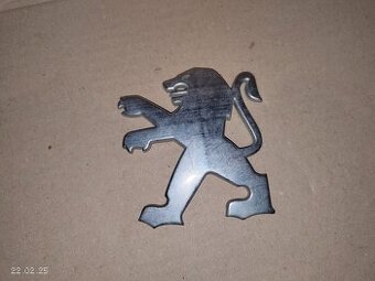 znak peugeot vyska 8.5cm 15€