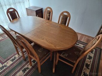 Masívny jedálenský stôl so 6 stoličkami