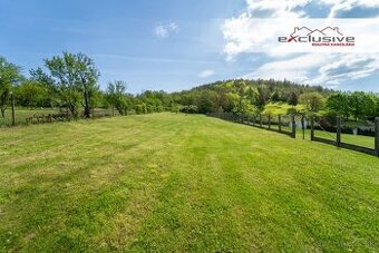 STAVEBNÝ POZEMOK, OBEC CHMEĽOV, 2200 M2, VŠETKY IS