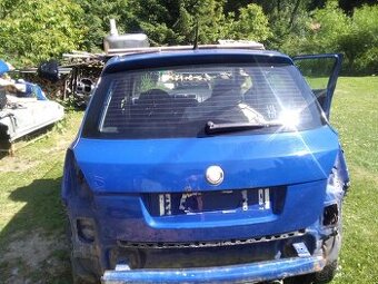 Skoda Fabia 2 zadné dvere zadná kapota