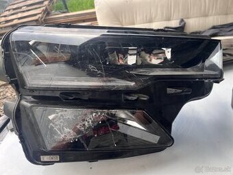 Škoda kodiaq pravý predný svetlomet full led