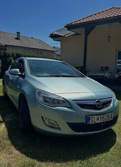 Opel Astra 2010