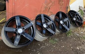 BMW ELEKTRONY 17" 5X120 8J ET30, stred 72.5 MM, DEZENT