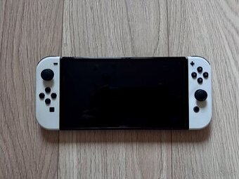 Predám Nintendo Switch OLED