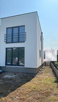 Novostavba 4-iz.Rodinný dom v obci Zvončín Super Cena