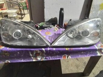 FORD GALAXY PREDNE SVETLOMETY SVETLA XENONY